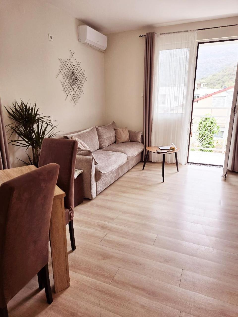 Apartments Nikcevic บุดวา ภายนอก รูปภาพ