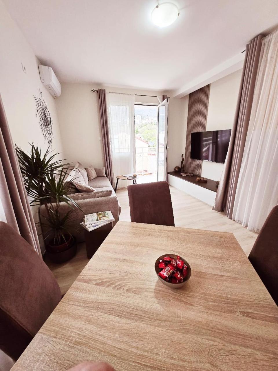 Apartments Nikcevic บุดวา ภายนอก รูปภาพ